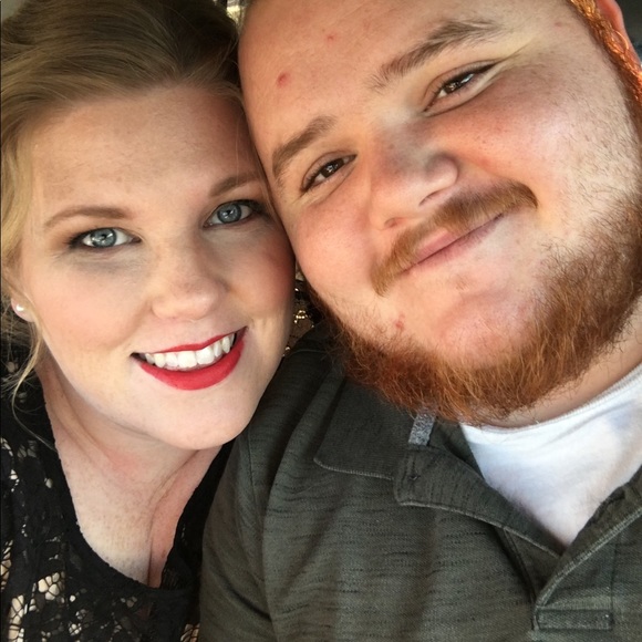 Meet your Posher, Staci - Picture 1 of 5